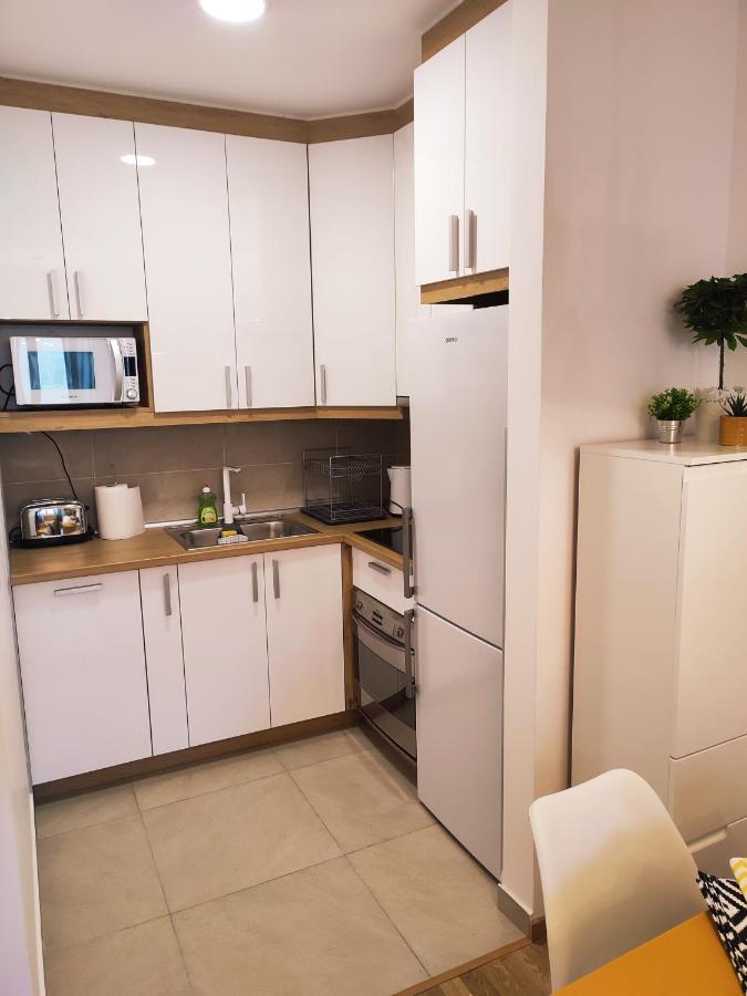 Center Firefly Gardens Apartment Novi Sad Exteriör bild