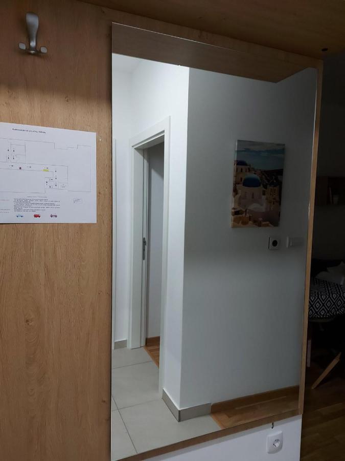 Center Firefly Gardens Apartment Novi Sad Exteriör bild